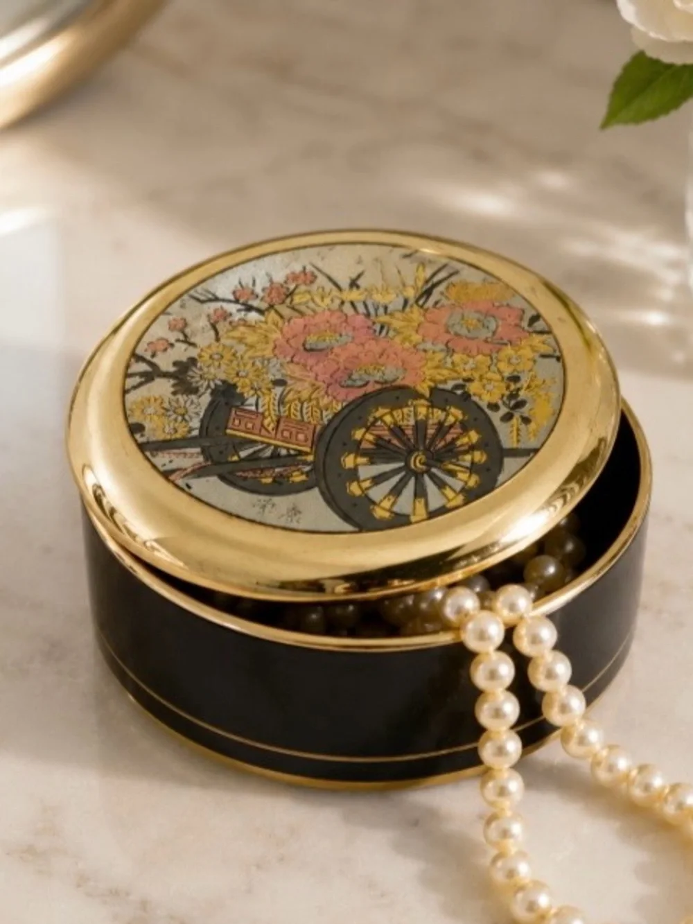 VTG Japanese Art of Chokin Style Trinket Box Black Gold Floral Cart Round Vanity